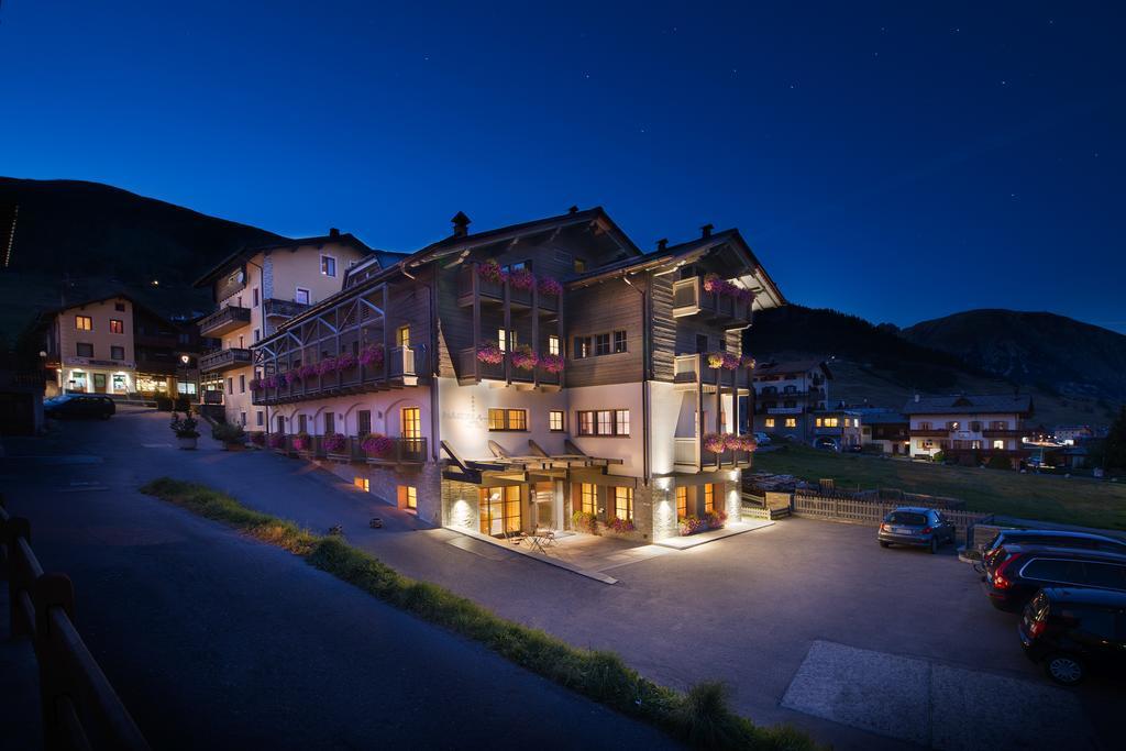 马尔齐亚酒店 利维尼奥 外观 照片
